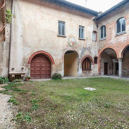 Апартаменты House Of Foscolo - Palazzo Cornazzani - By Host4U Павия Экстерьер фото