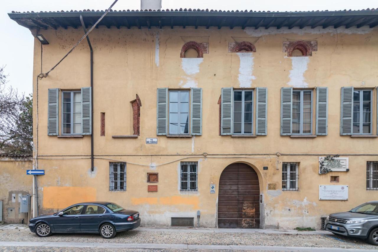 Апартаменты House Of Foscolo - Palazzo Cornazzani - By Host4U Павия Экстерьер фото